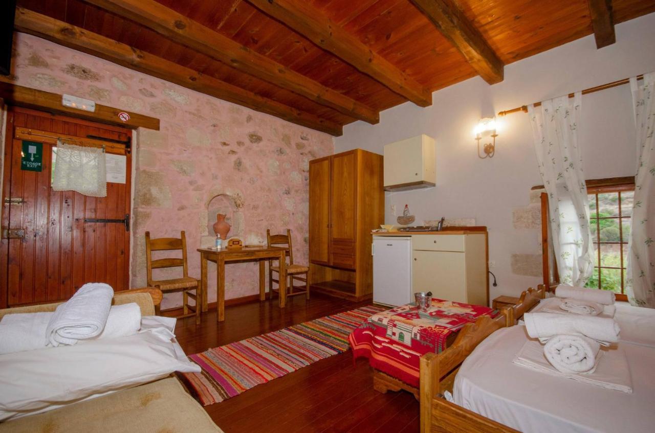 Stamatogiannis Traditional Apartments Kalivianí Exterior photo