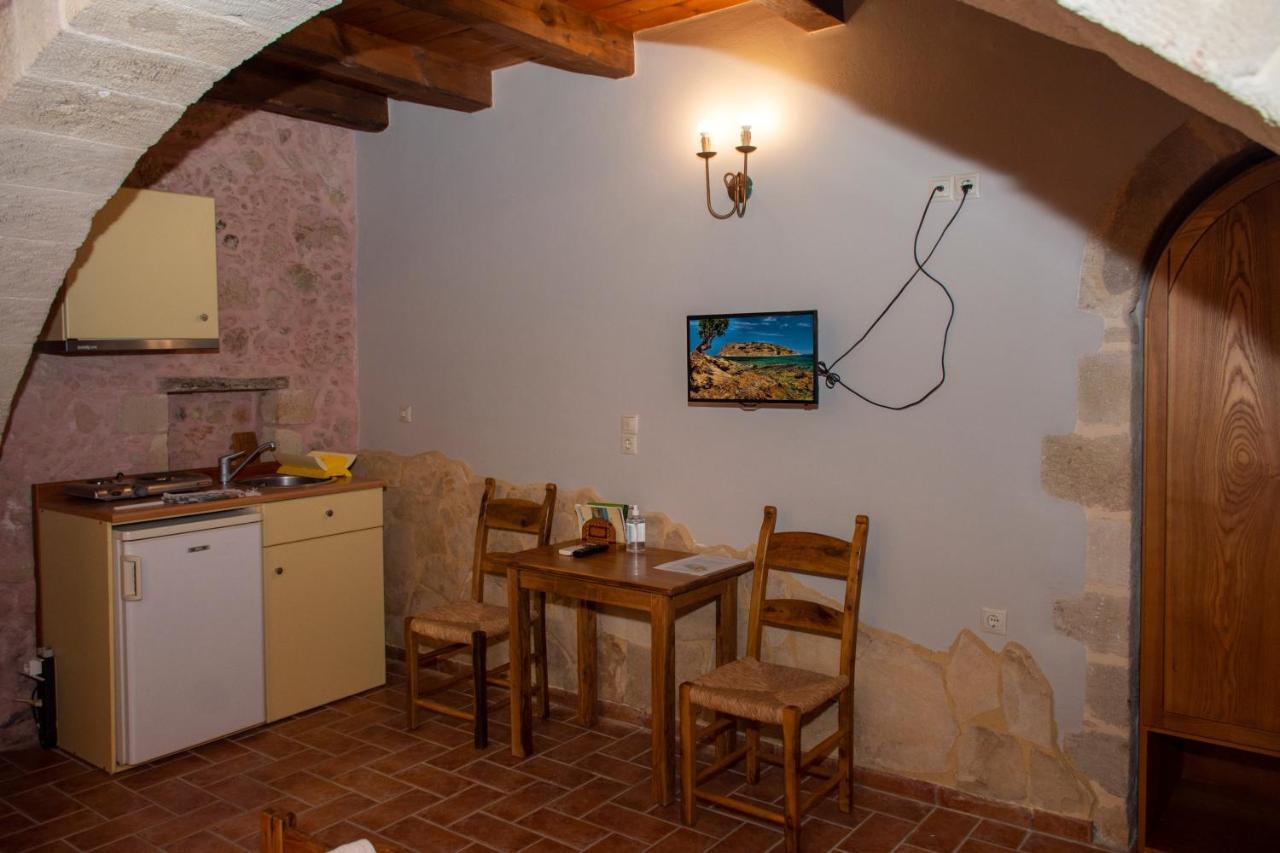 Stamatogiannis Traditional Apartments Kalivianí Exterior photo