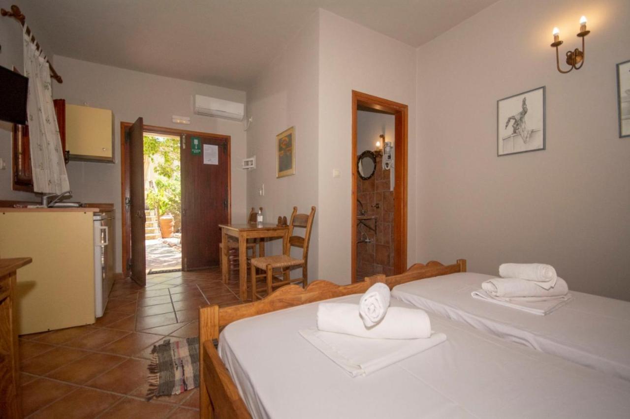Stamatogiannis Traditional Apartments Kalivianí Exterior photo