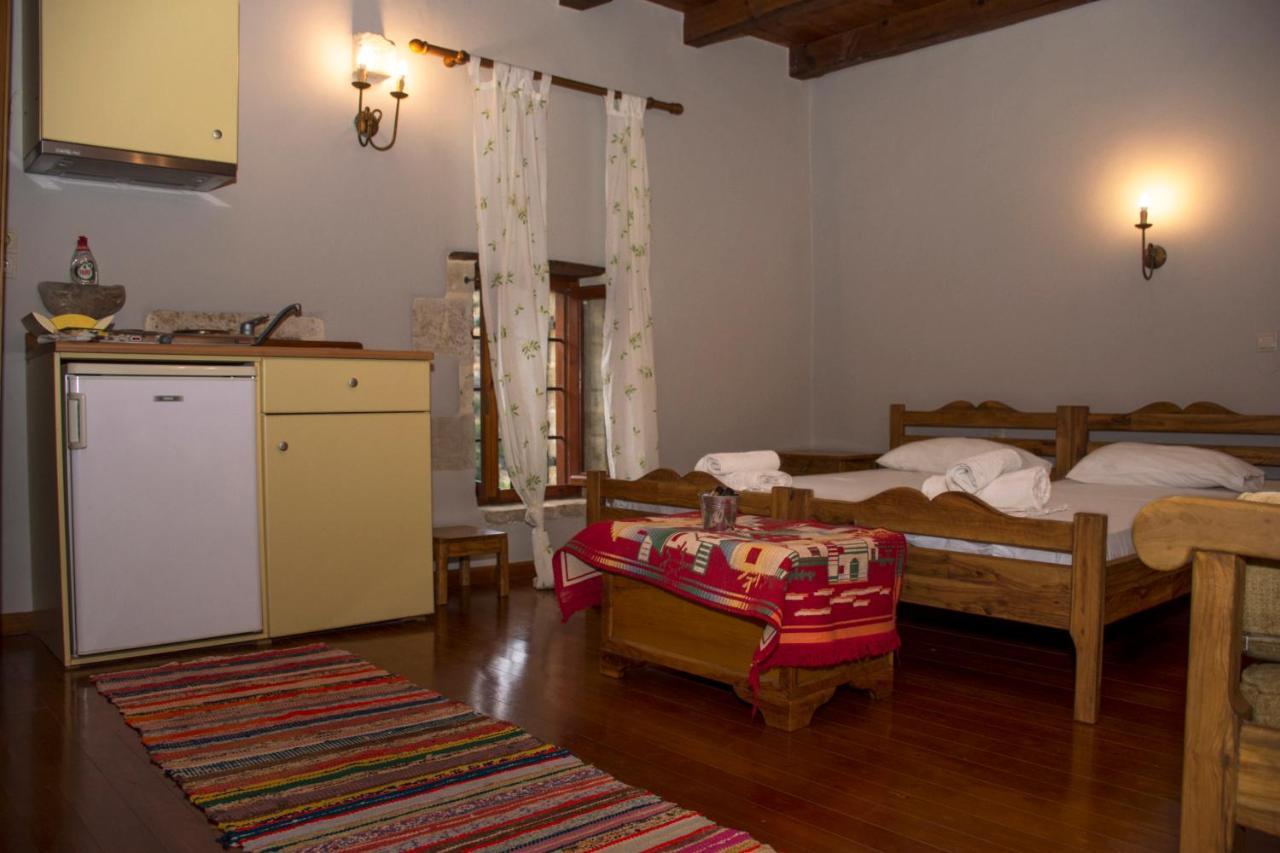 Stamatogiannis Traditional Apartments Kalivianí Exterior photo